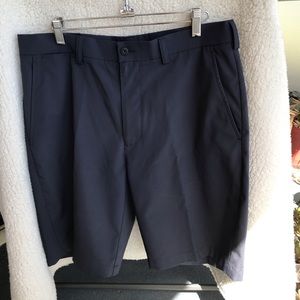 PGA TOUR Men’s golf shorts, waist 34”, dark blue